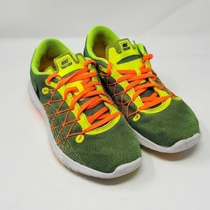 Nike Fury 2 Size Unisex Size 6Y (820283-700)